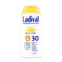 Opalovací krémy Ladival opalovací mléko pro děti SPF 30