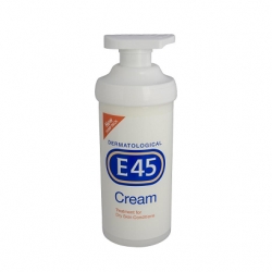 Hydratační tělové krémy E45 Cream