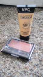 Tv��enka a make up  New york color
