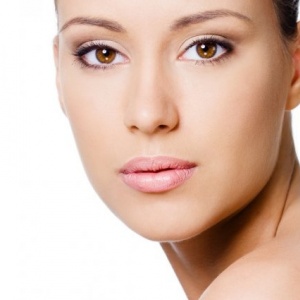 Polibek plný hlemýždího slizu, injekce dračí krve, hadí jed...