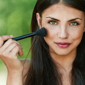 Nejlepší triky pro dlouhotrvající makeup