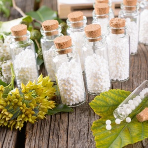 Homeopatika: kontroverze nebo běžná praxe?