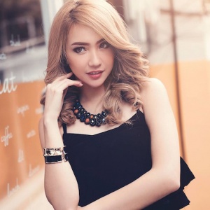 4 outfity, které nikdy nevyjdou z módy