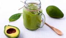 Omlazující maska z avokáda a jogurtu