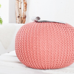 Barva roku rozzáří interiér