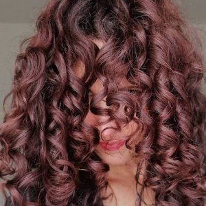 8 nejčastějších chyb v péči o kudrnaté vlasy