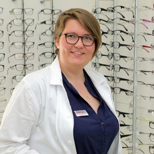 Slovo odborníka: Jaké jsou výhody nošení kontaktních čoček a kdy zvolit brýle?