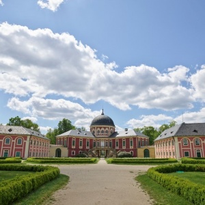 Hravé víkendy ve středních Čechách: Staňte se archeology pod bájnou horou Říp