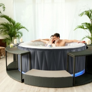 Nafukovací vířivka: domácí soukromé wellness