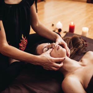 Tantrická masáž pro ženy. Prozradíme, co vás čeká!