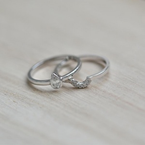 Víte, kdy a jak nosit zásnubní prsten? A co ten snubní?