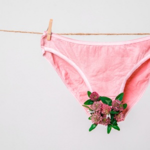 Menstruace a bylinky: Zabírají na bolest?