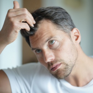 Jak bojovat s vypadáváním vlasů?