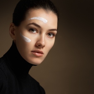 Odhalujeme Ne-io.com: Revoluce v péči o pleť díky síle antioxidantů