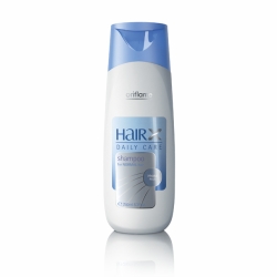 šampony Oriflame HairX pečující šampón pro každodenní použití