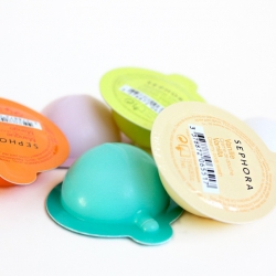 Gely a mýdla Creamy Body Wash Caps - velký obrázek