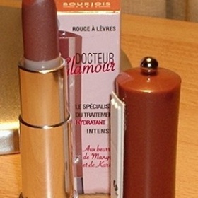 Bourjois hydratační rtěnka - Docteur Glamour
