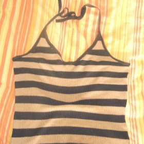 Černo-zlatý top Orsay