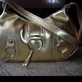 Zlatá luxusní kabelka