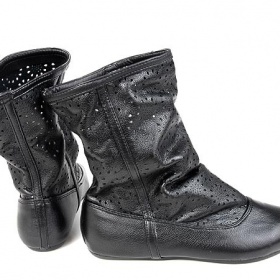 Černá koženková bunda - co k ní?