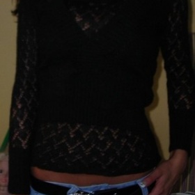 Souprava-černý svetr