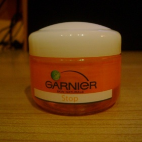 Garnier Skin Naturals Stop Anti age