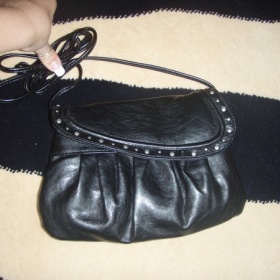 Černá kabelka z NewYorkru