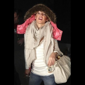 Béžový šátek/šálka