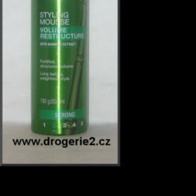 Garnier Fructis Volume Restructure tužidlo