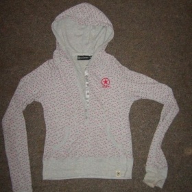 Šedivá mikina značky Coverse