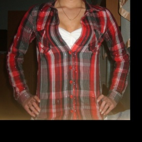 Červená košile značky New Yorker