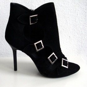 Černé semišové boty-38