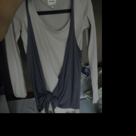 Dlouhé šedé tričko, zn. Berschka