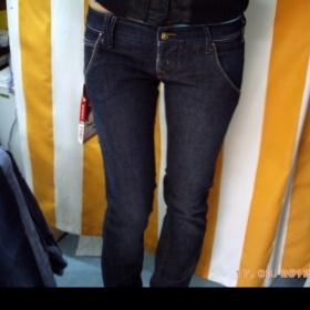 Tmavé jeans Met Cycle - foto č. 1