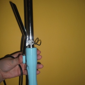 Modrá kulma pro vytvoření vlnek Bravo