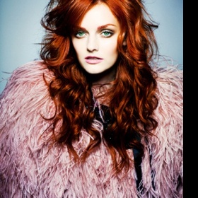 Měděná barva na vlasy