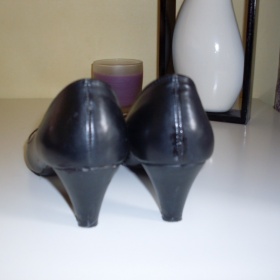 Černé lodičky HM Divided