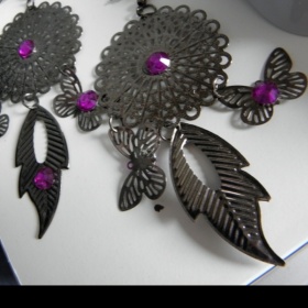 Černo-fialové naušničky z Itálie