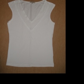 Bílé tričko Reserved - foto č. 1