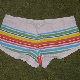 Bílo-proužkové kraťasy Terranova