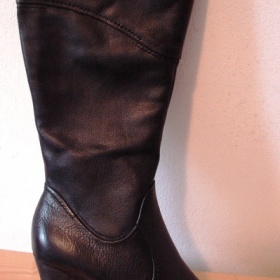 Kožené kozačky Baťa (Insolia), černé - foto č. 1