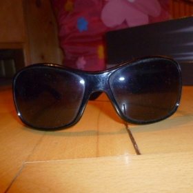 Velké černé sluneční brýle zn. C&A