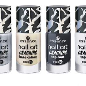 Cracking top coat od Essence