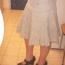 Bavlněná béžovo-šedá sukně po kolena se zdobením - foto č. 3
