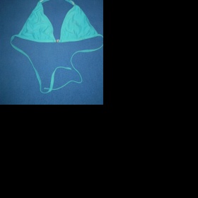 Modrý vrchní díl plavek