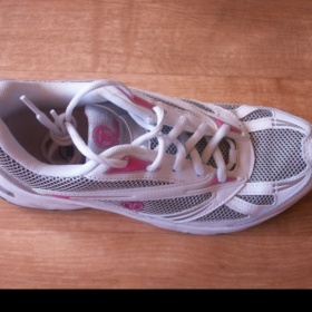 Bílo-růžové sportovní botasky Toplay