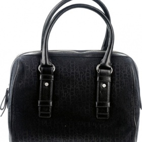 Černá box kabelka Calvin Klein - foto č. 1