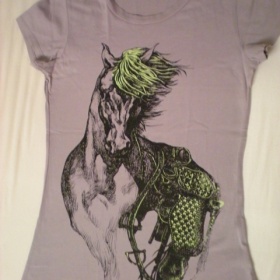 Šedé triko s koněm - Gate