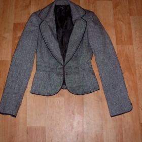 Šedé vypasované sako Oodji