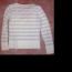 Stříbrno bílý pruhovaný svetr s výstřihem do V zn. Orsay - foto č. 2